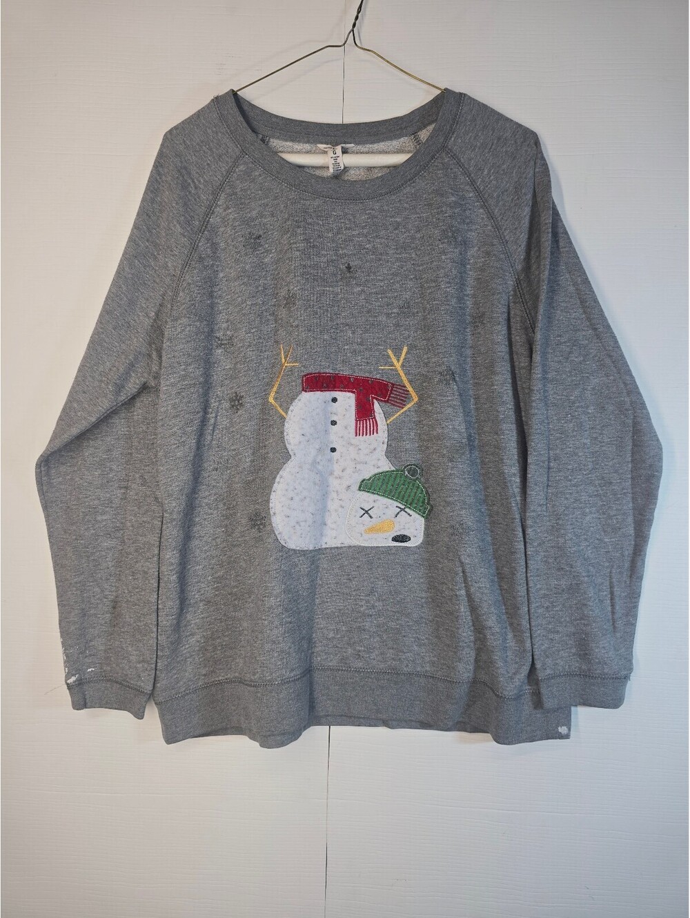 Bethany Mota Womens Large Grey Snowman Christmas Sweatshirt Pullover